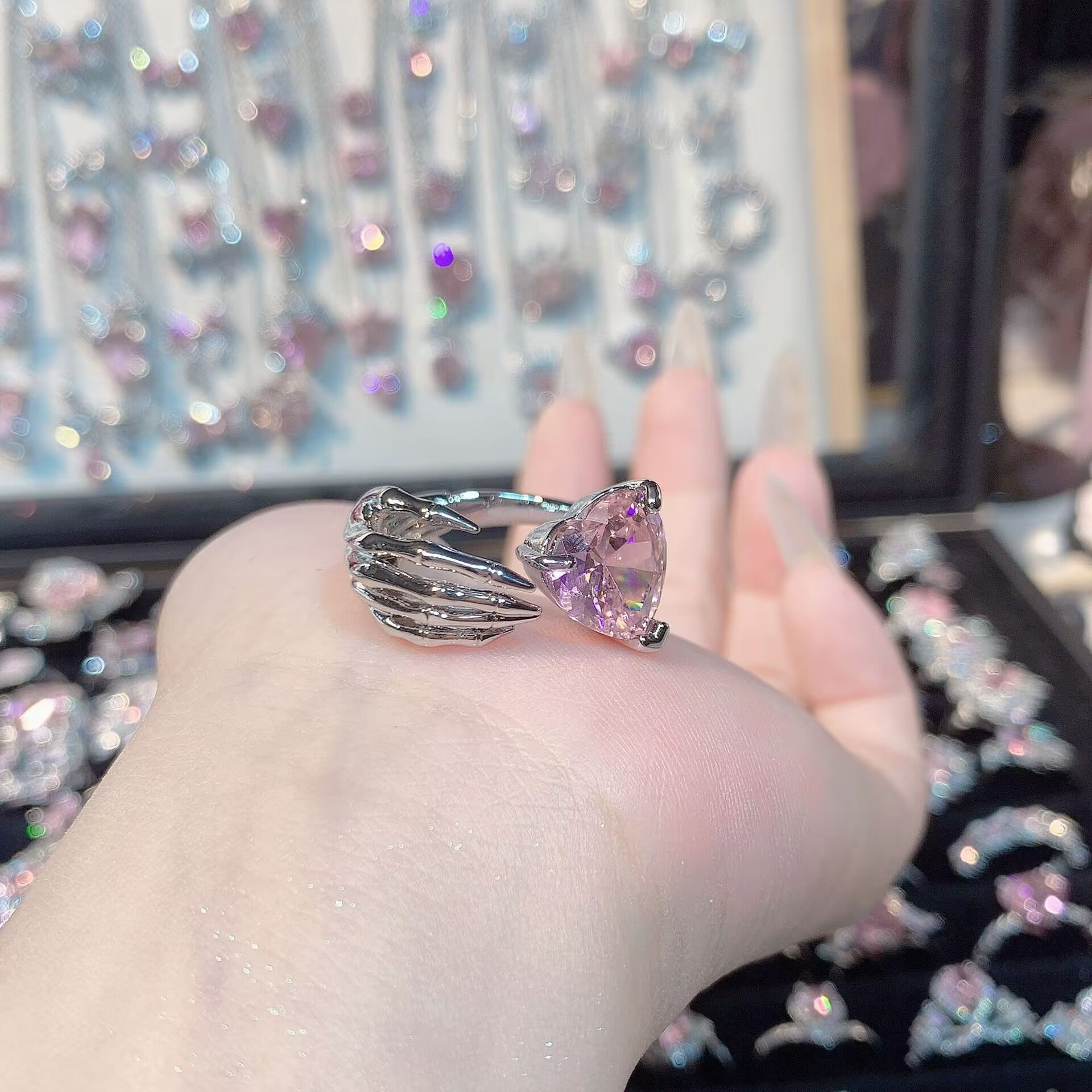 FENG SHUI - 32 Explosive high carbon diamond high quality ultra flash cherry blossom powder zirconium female ring collection advanced design sense ring