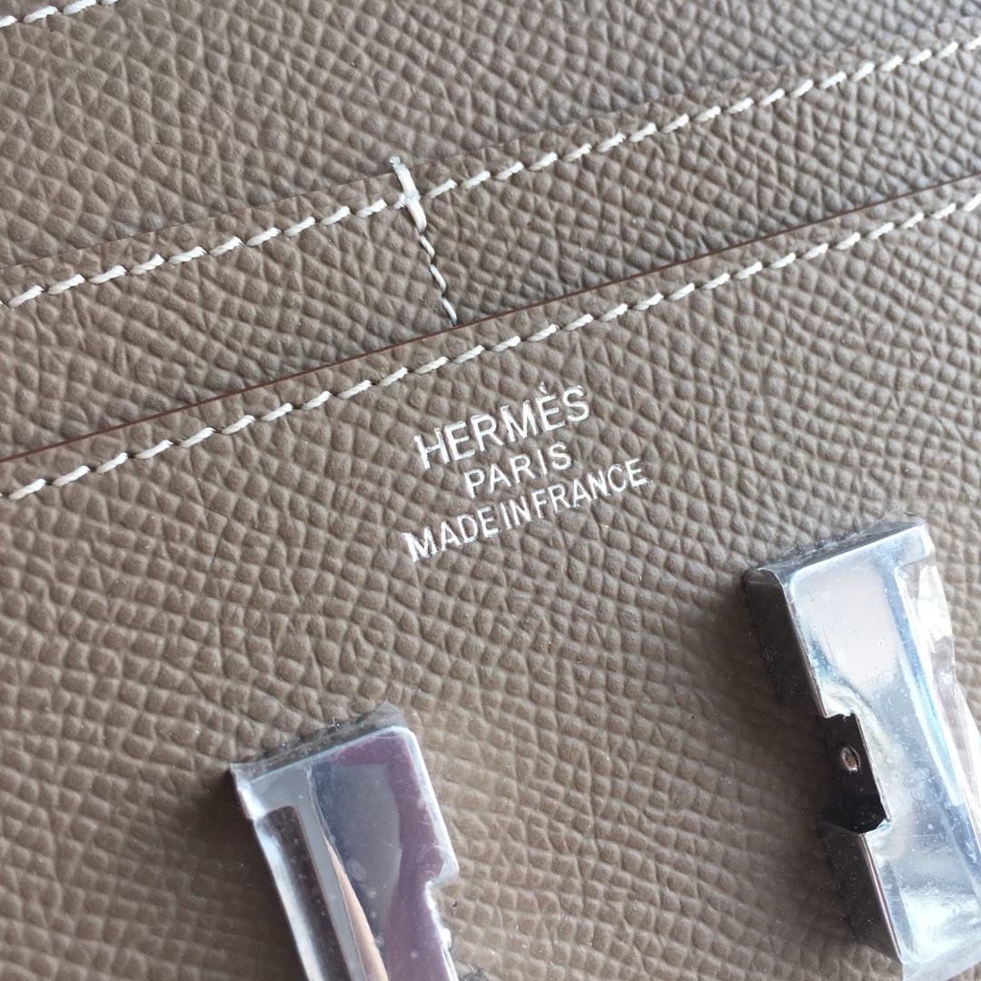 Constance Slim wallet-epsom