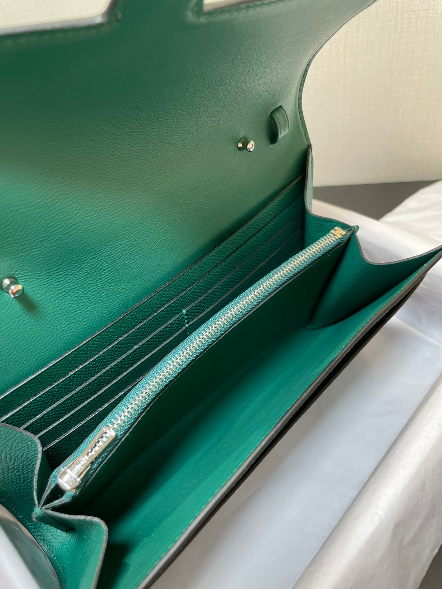 constance to go-epsom