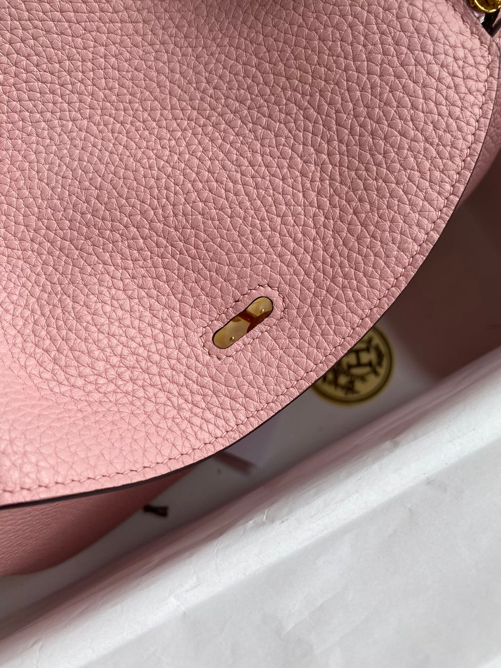 Lindy-taurillon clemence