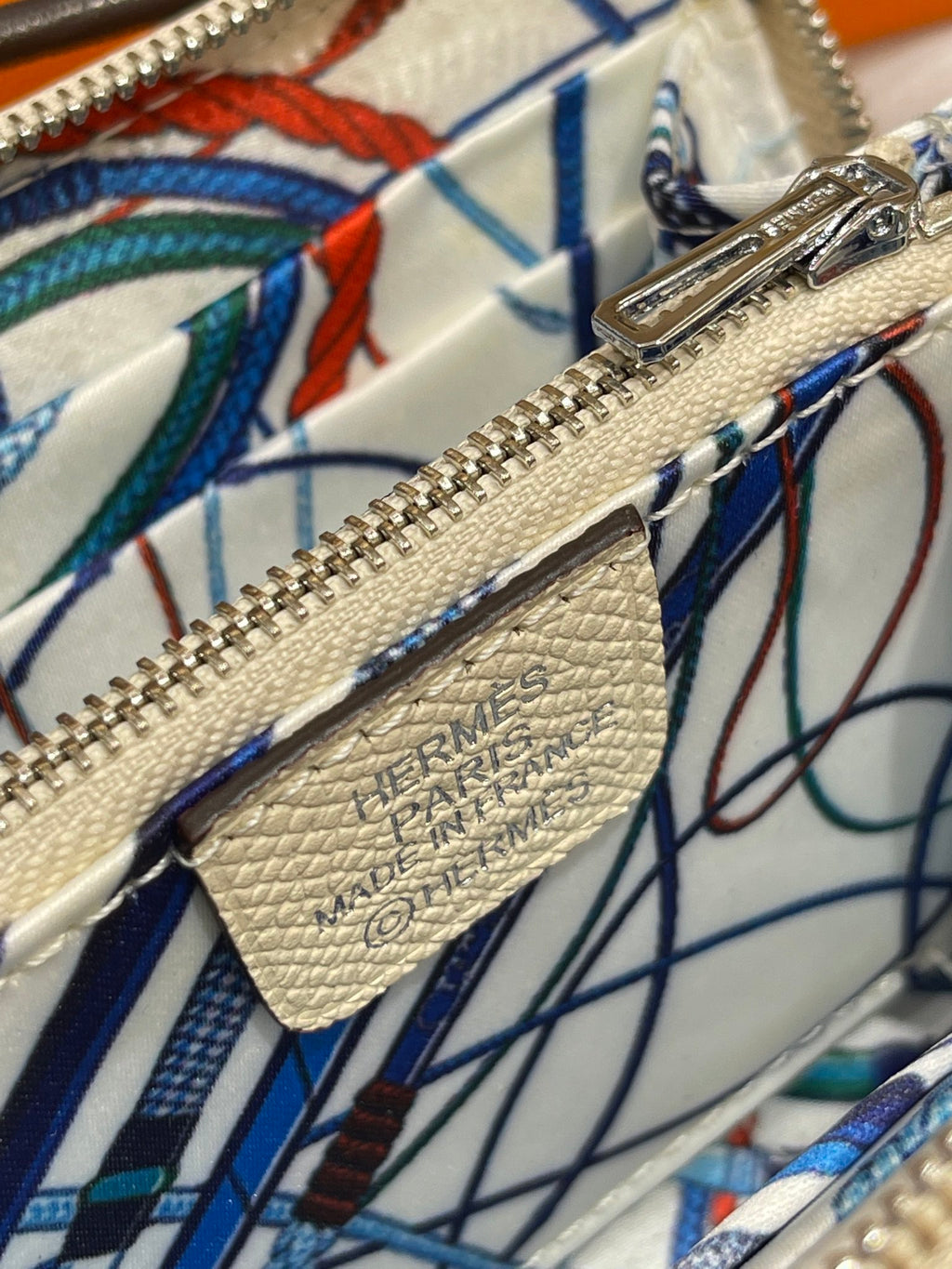 Silk'in Compact Wallet-epsom