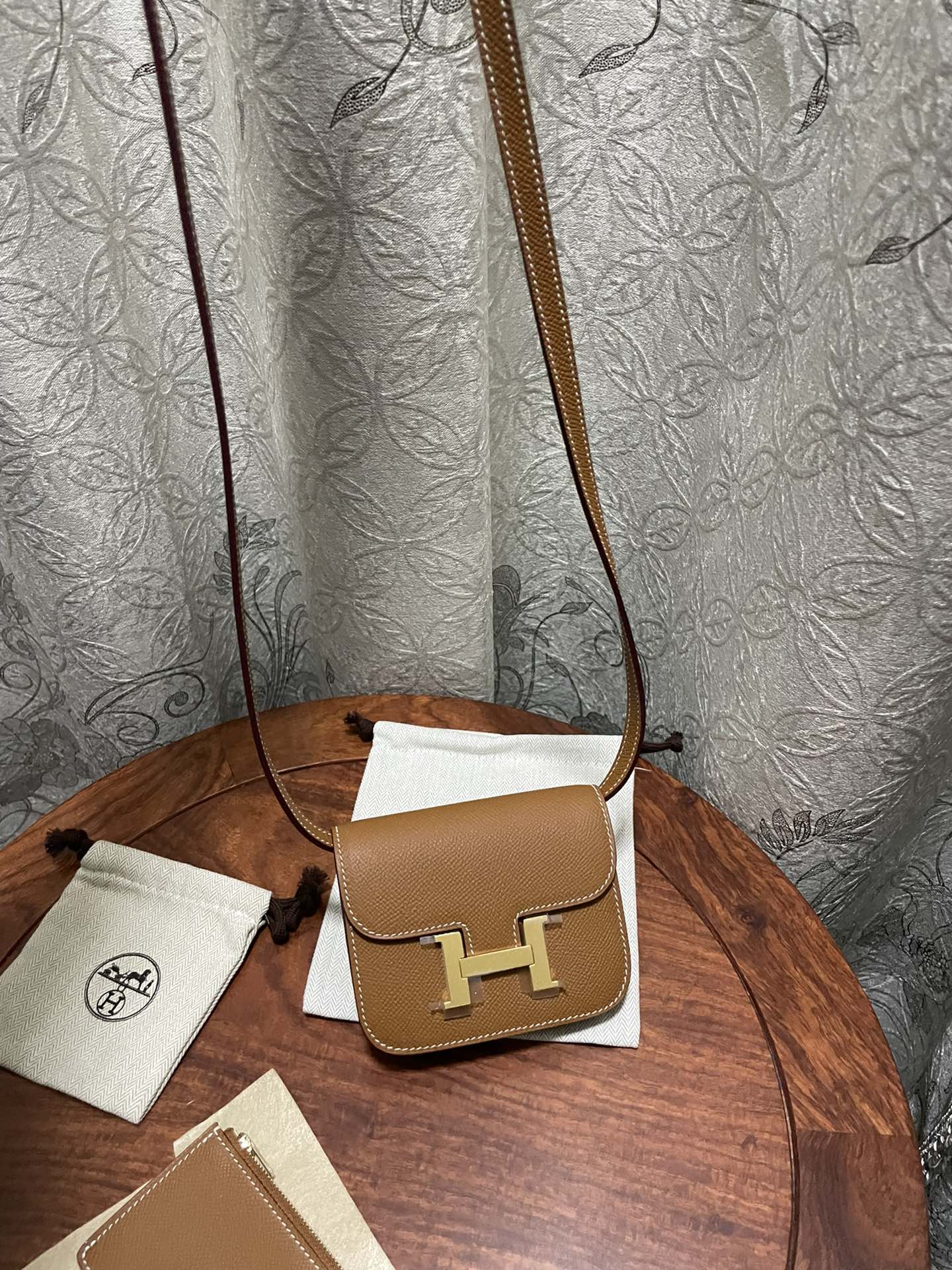 constance slim-epsom