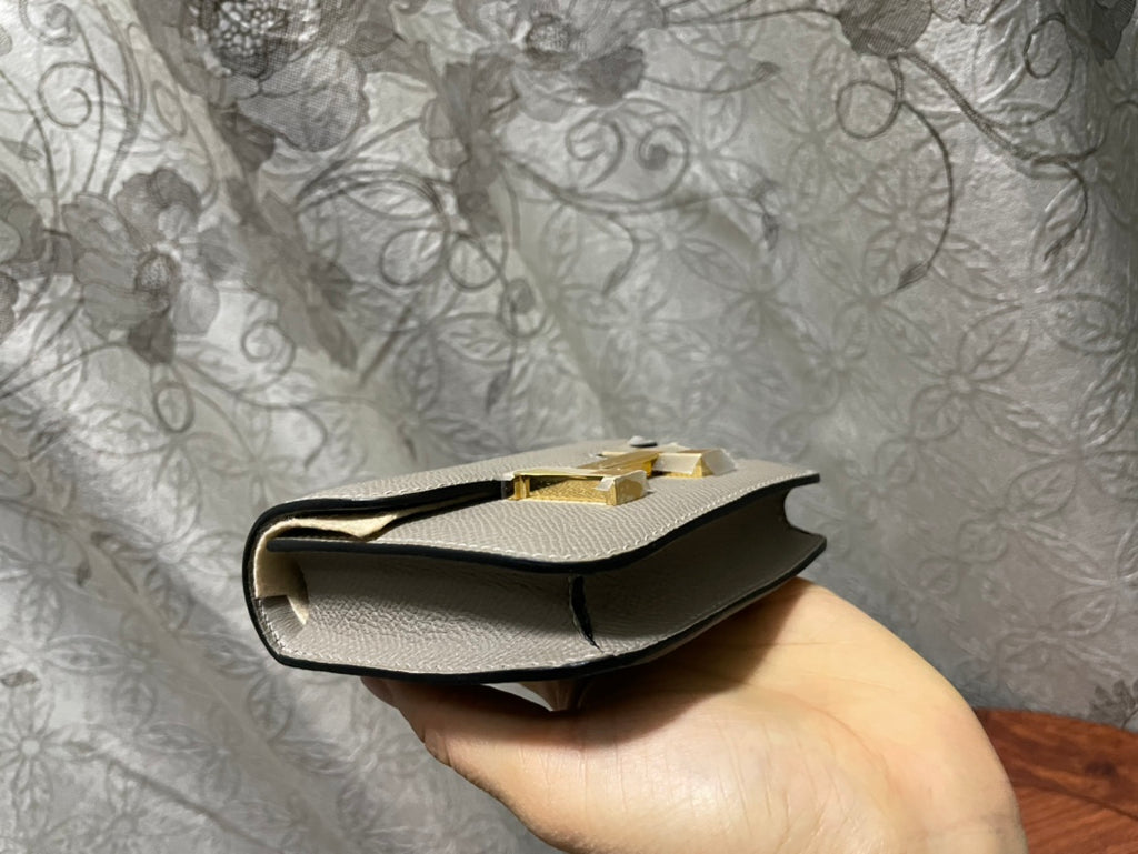 constance slim-epsom