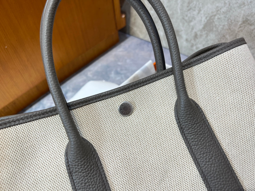 GARDEN-Negonda/Officier