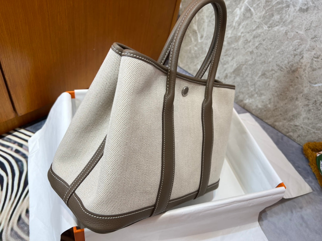 GARDEN-Negonda/Officier