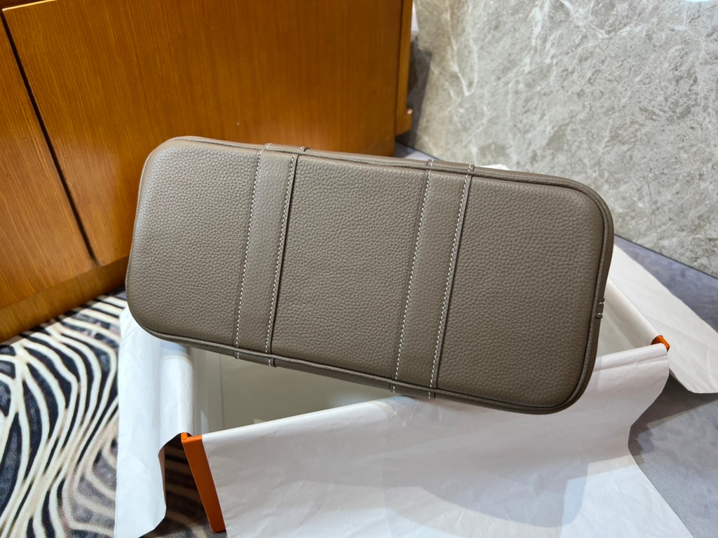 GARDEN-Negonda/Officier