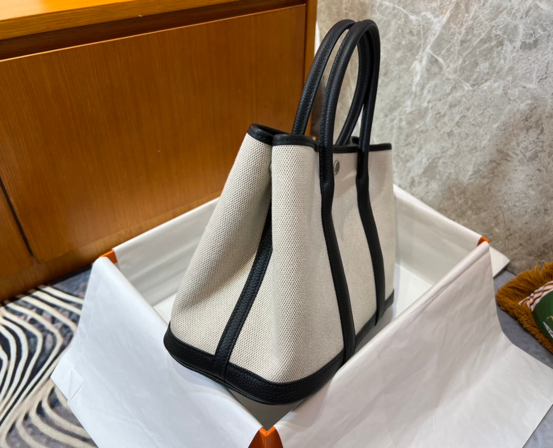 GARDEN-Negonda/Officier