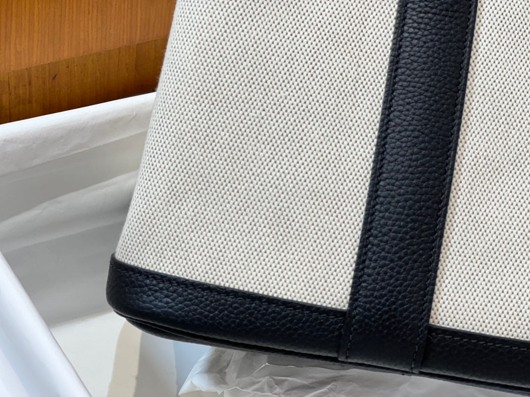 GARDEN-Negonda/Officier