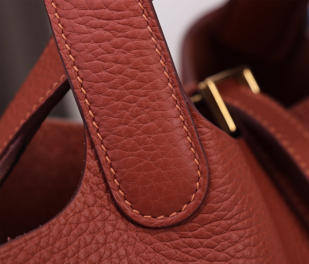 picotin-Taurillon Clemence