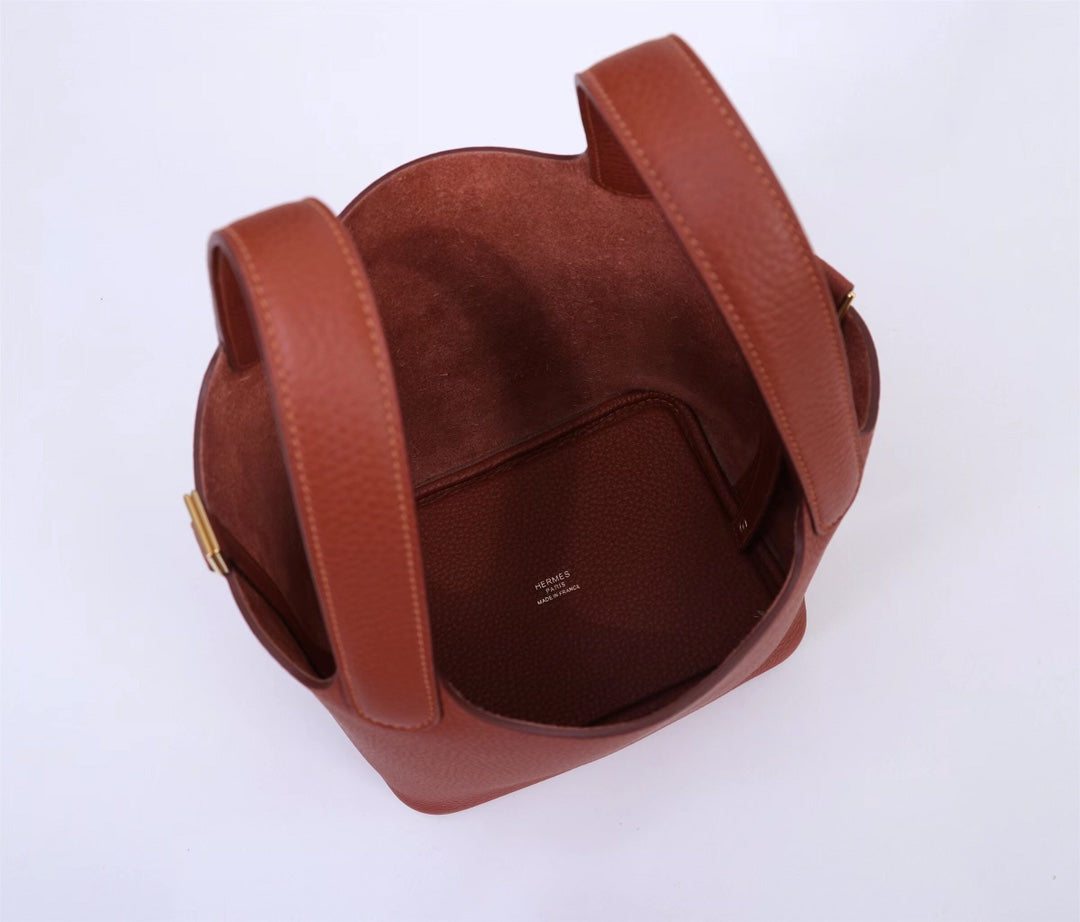 picotin-Taurillon Clemence