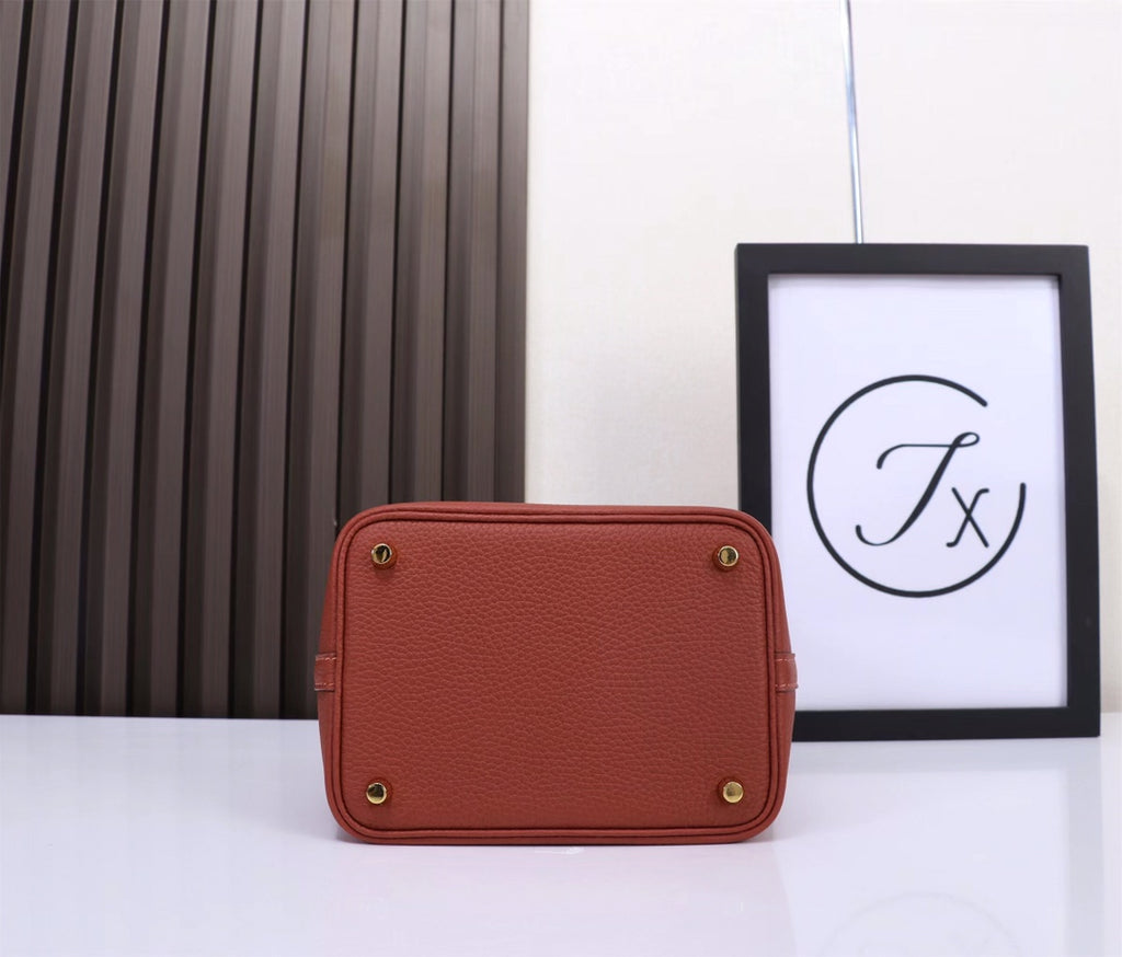 picotin-Taurillon Clemence