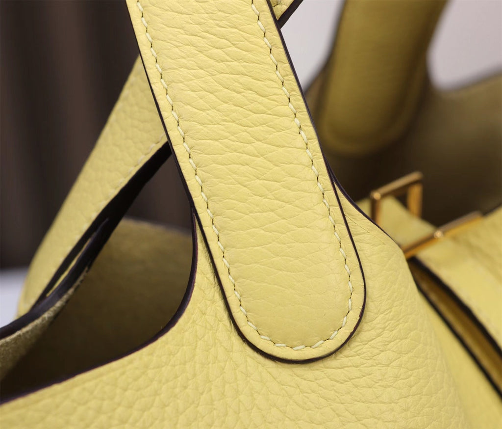 picotin-Taurillon Clemence