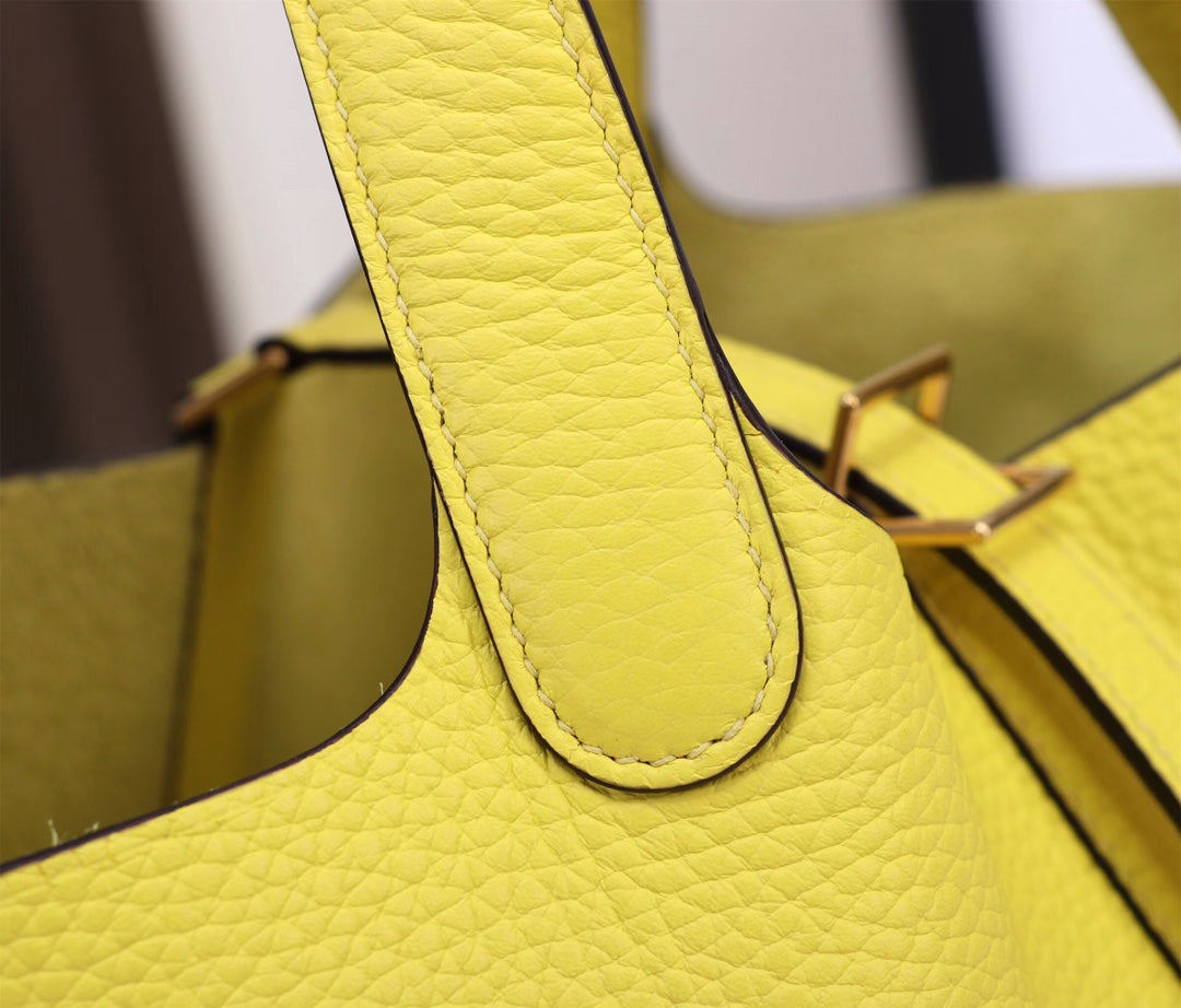 picotin-Taurillon Clemence