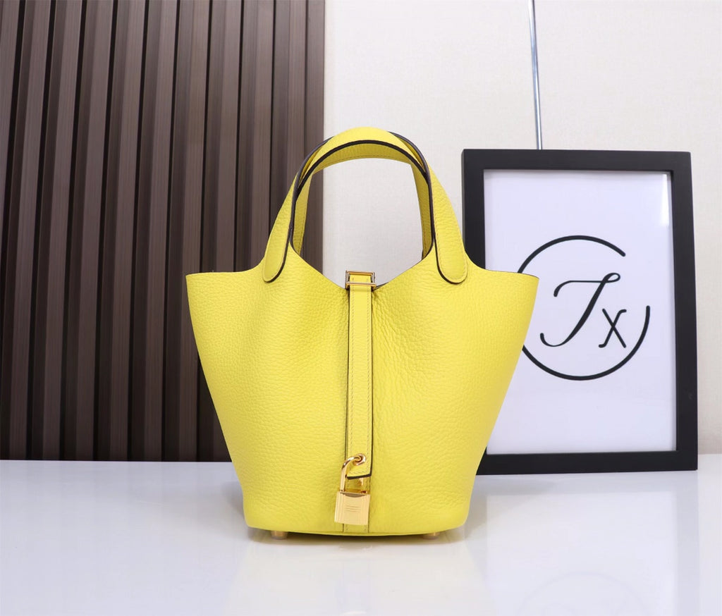 picotin-Taurillon Clemence