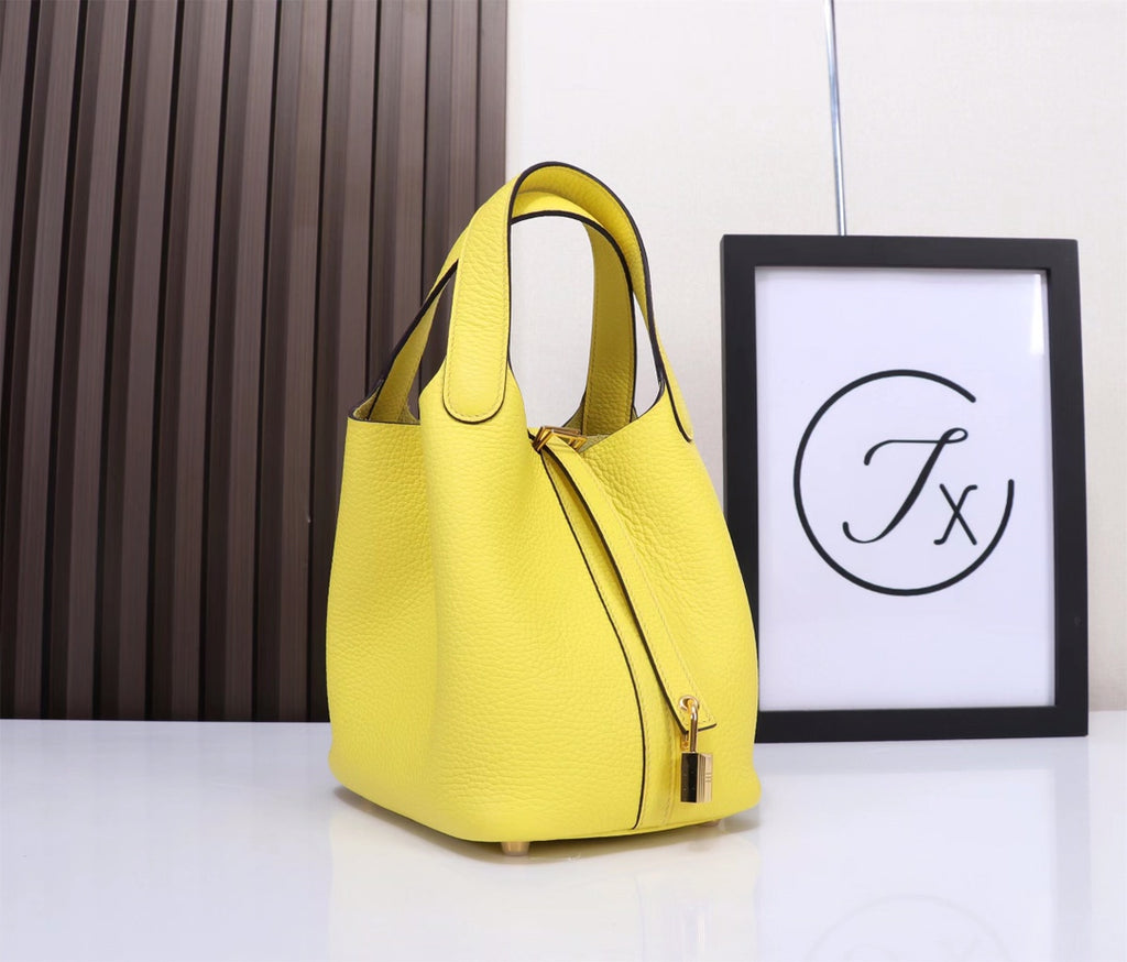 picotin-Taurillon Clemence