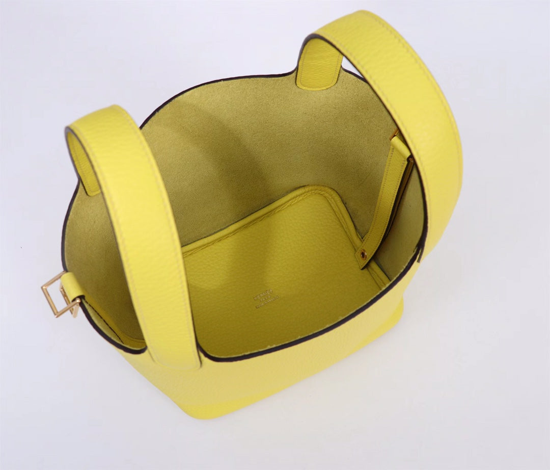 picotin-Taurillon Clemence