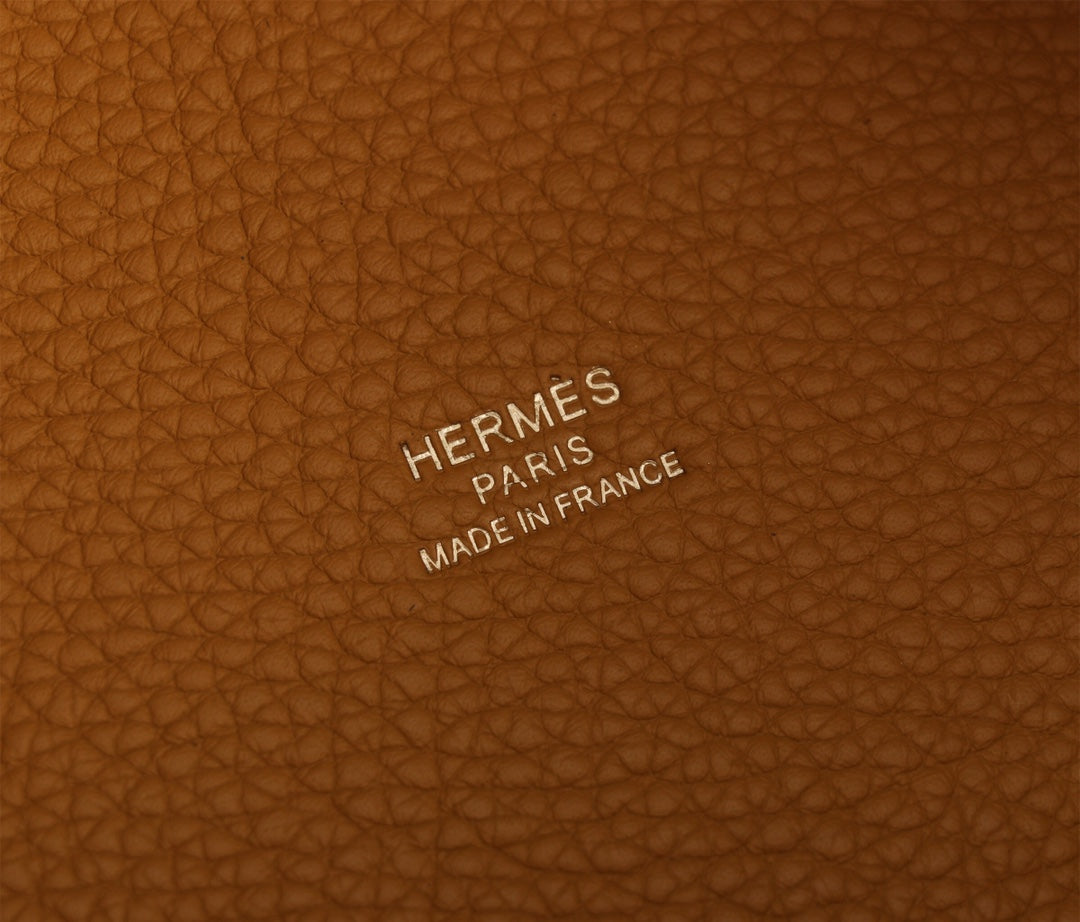 picotin-Taurillon Clemence