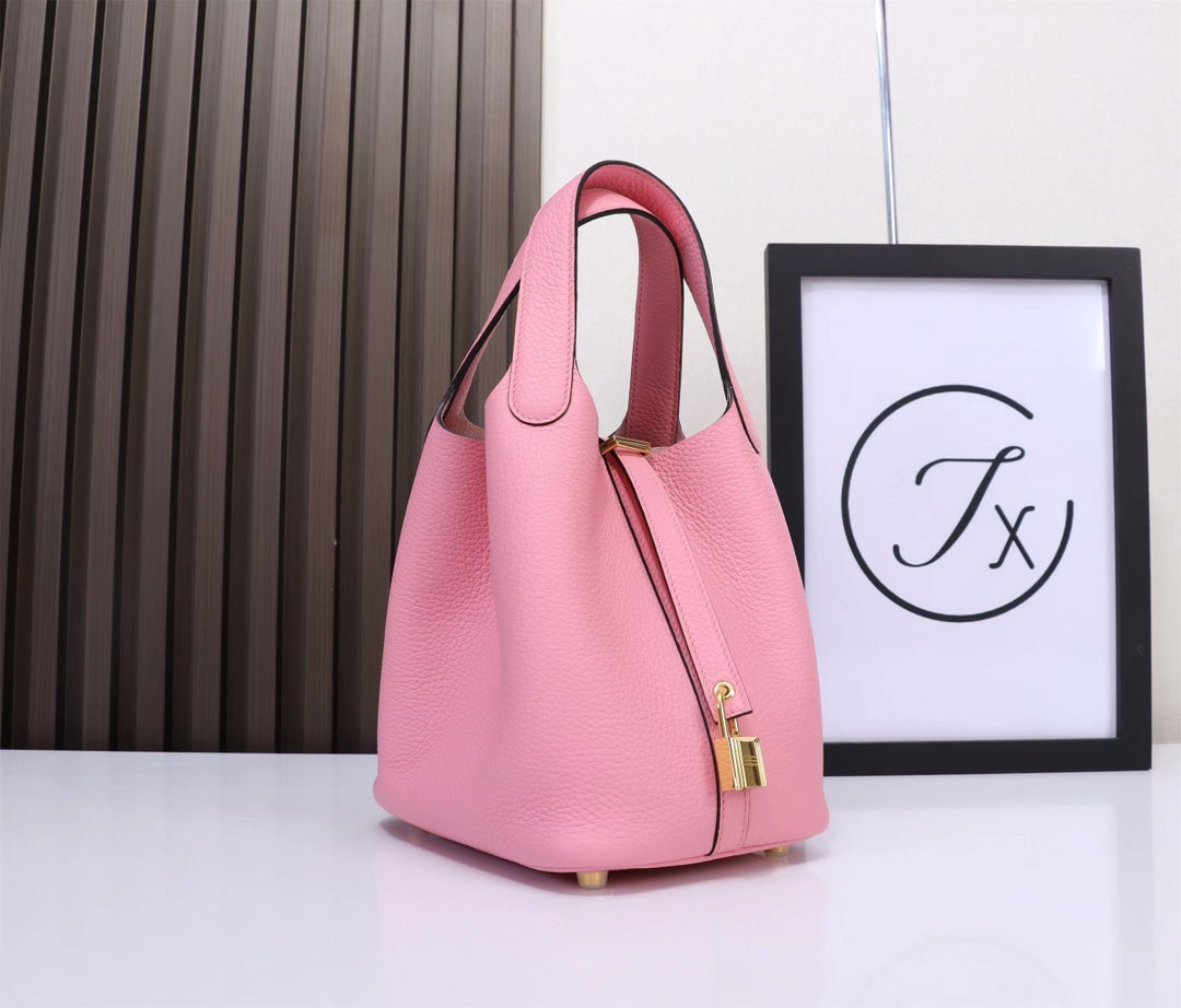 picotin-Taurillon Clemence