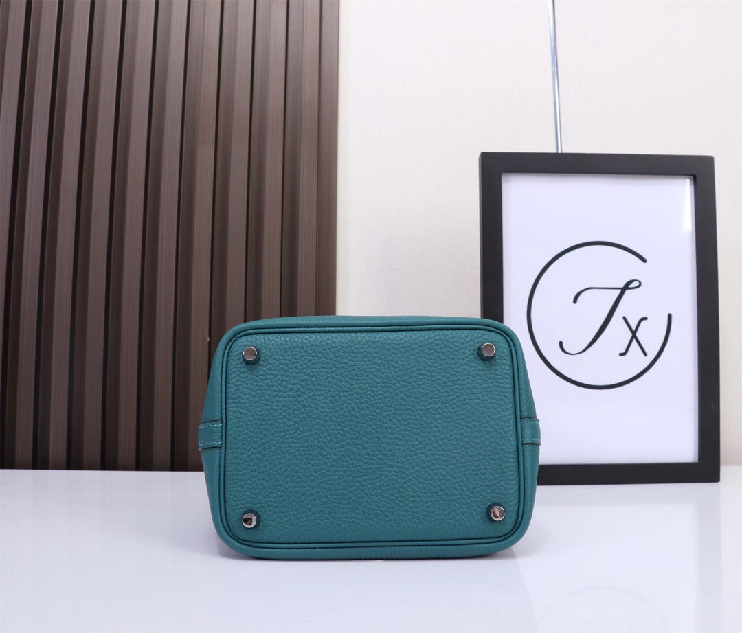 picotin-Taurillon Clemence