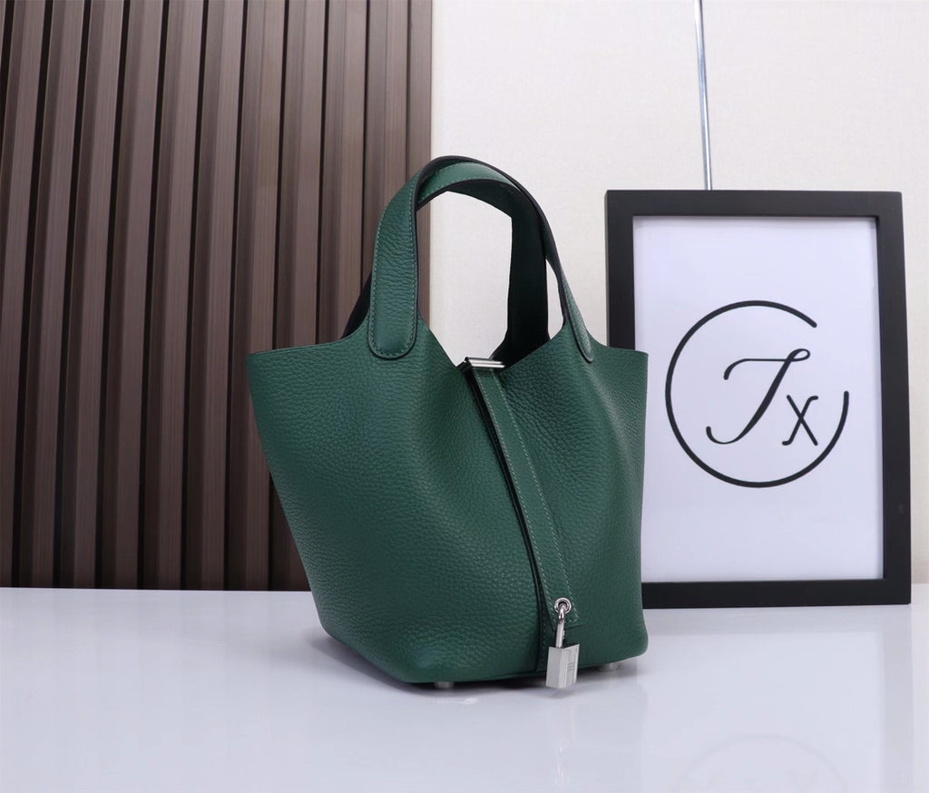 picotin-Taurillon Clemence