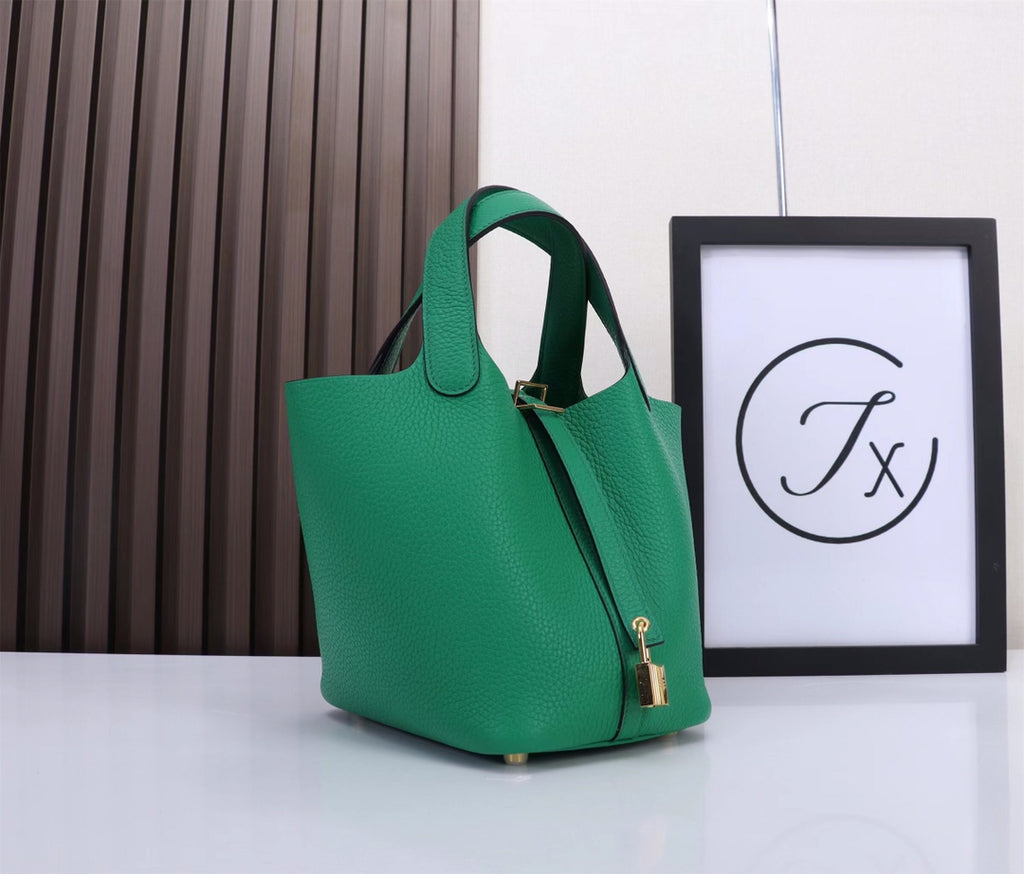 picotin-Taurillon Clemence