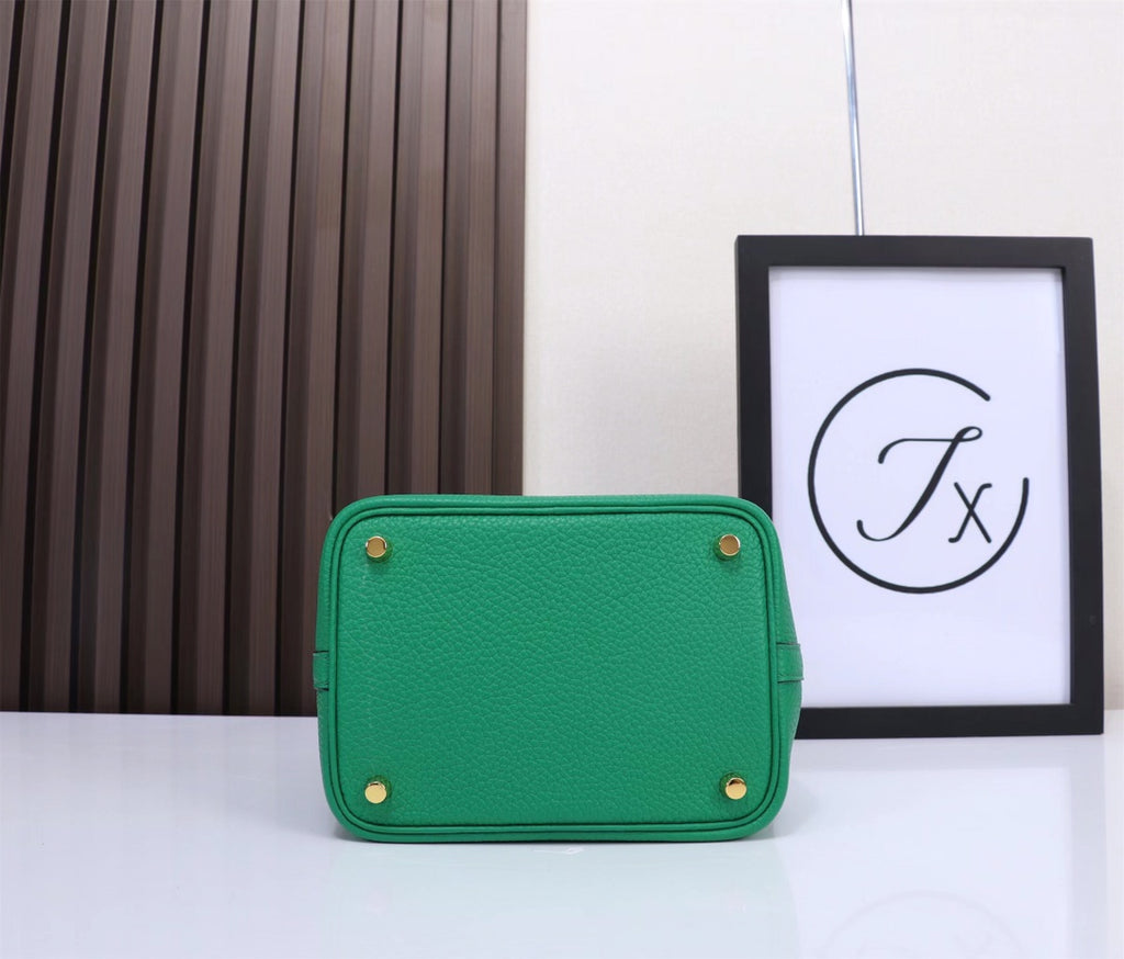 picotin-Taurillon Clemence