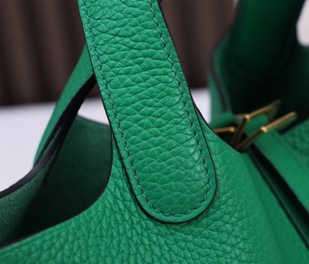 picotin-Taurillon Clemence