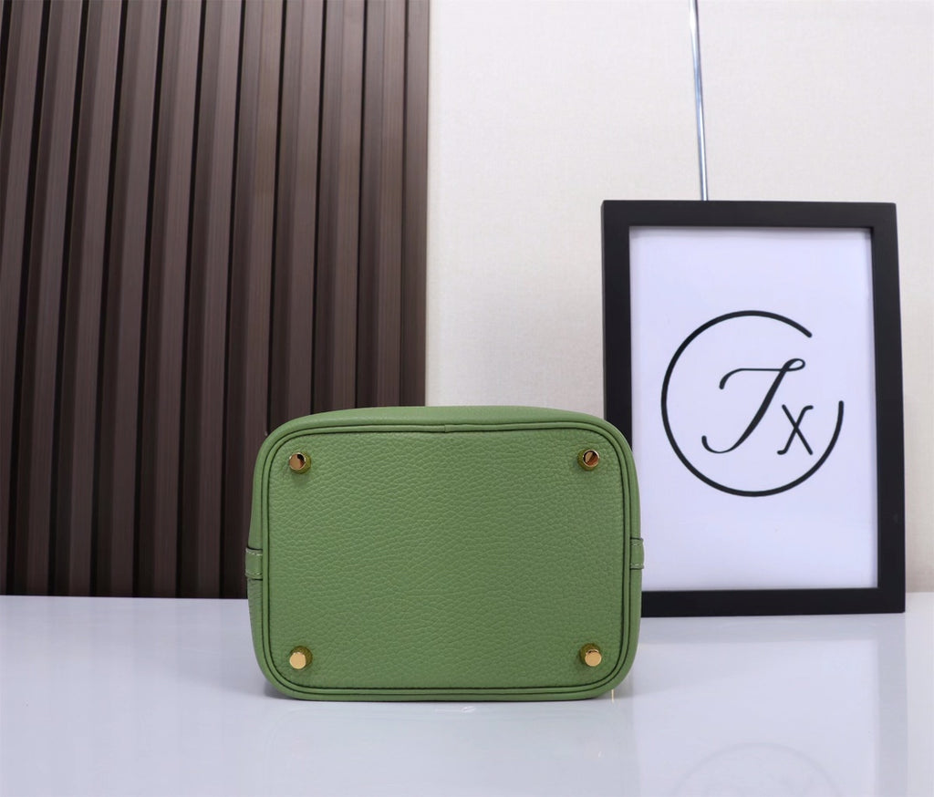 picotin-Taurillon Clemence