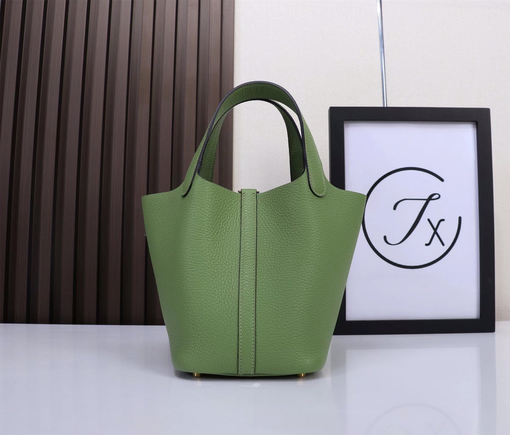 picotin-Taurillon Clemence