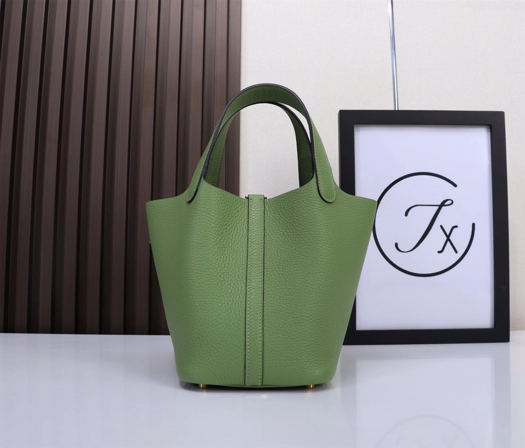 picotin-Taurillon Clemence