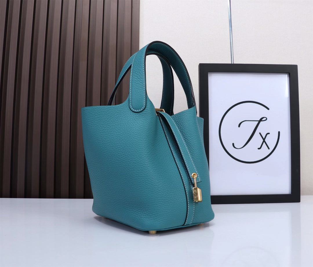 picotin-Taurillon Clemence