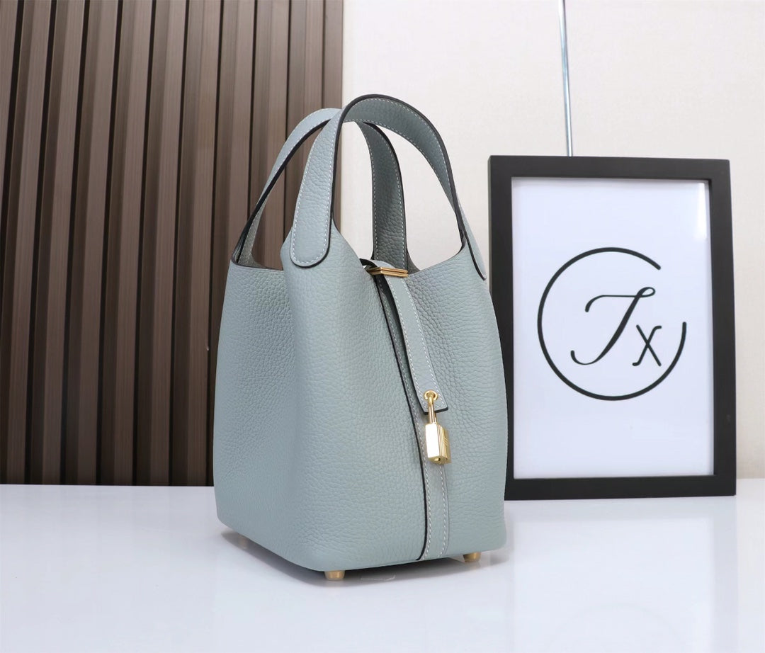 picotin-Taurillon Clemence