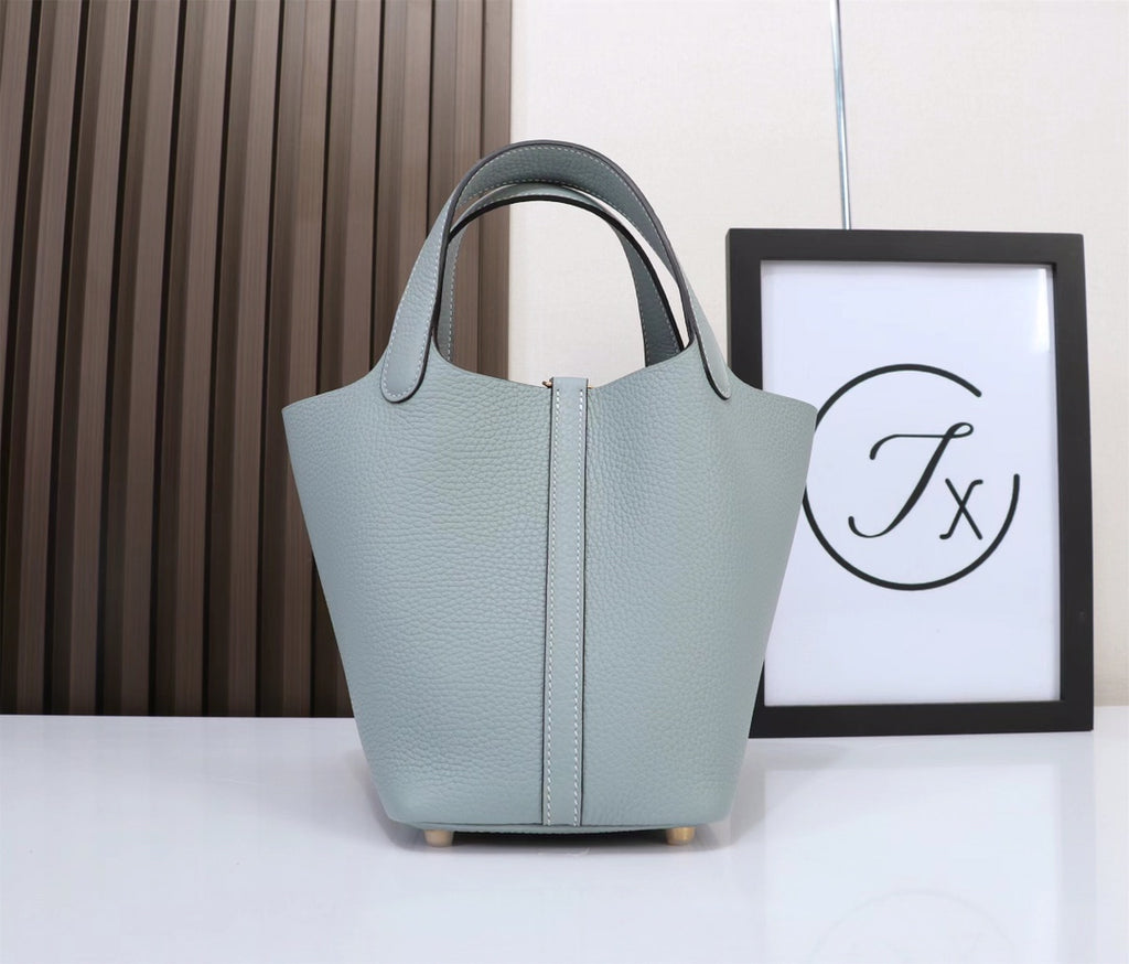 picotin-Taurillon Clemence