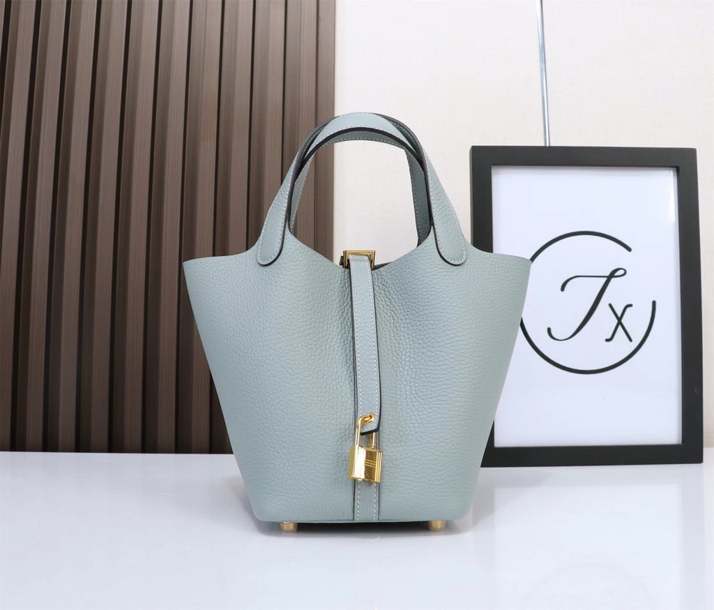 picotin-Taurillon Clemence