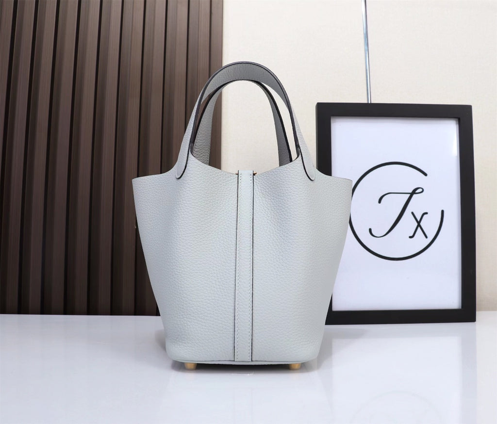 picotin-Taurillon Clemence