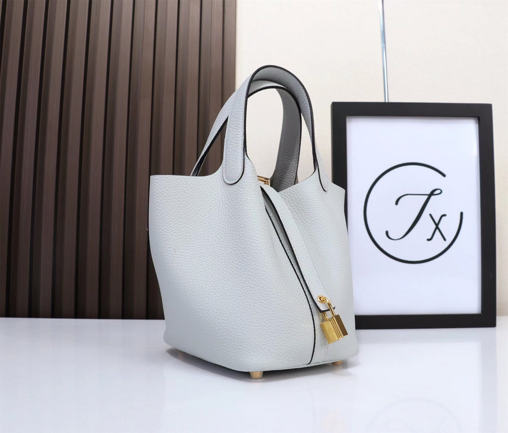 picotin-Taurillon Clemence