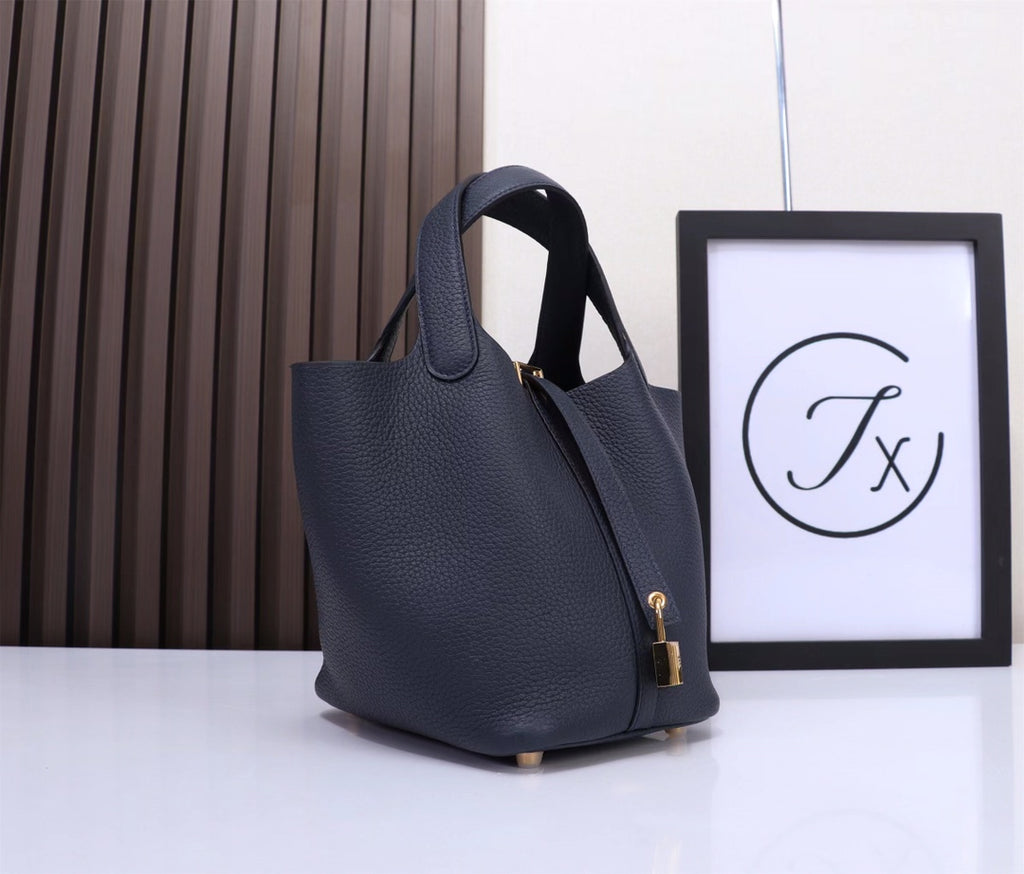 picotin-Taurillon Clemence