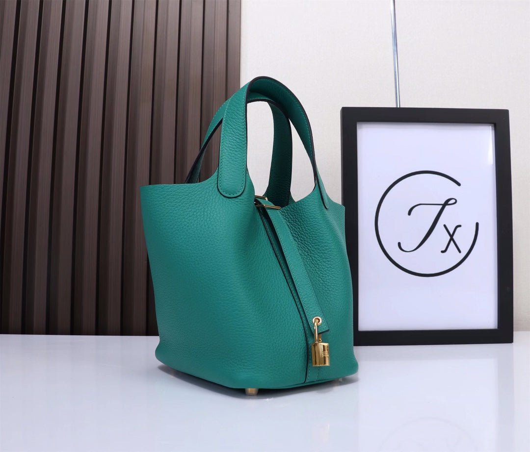 picotin-Taurillon Clemence