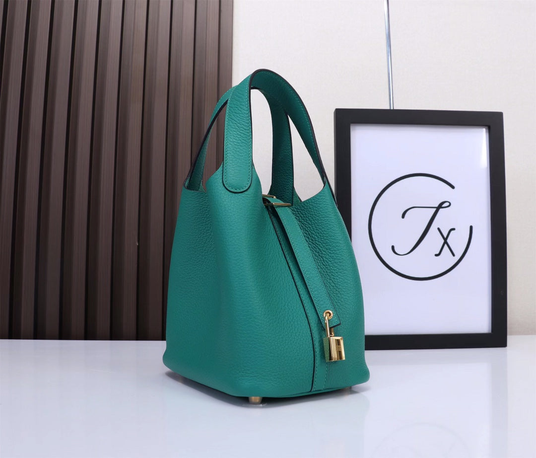 picotin-Taurillon Clemence