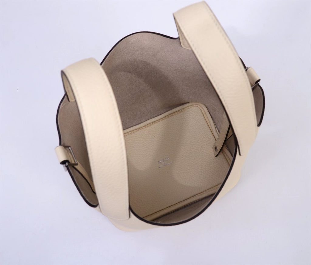 picotin-Taurillon Clemence