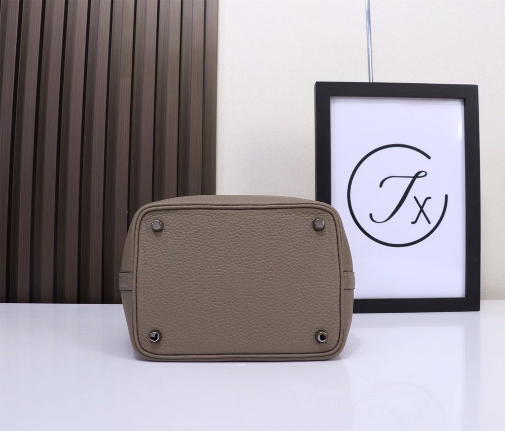 picotin-Taurillon Clemence