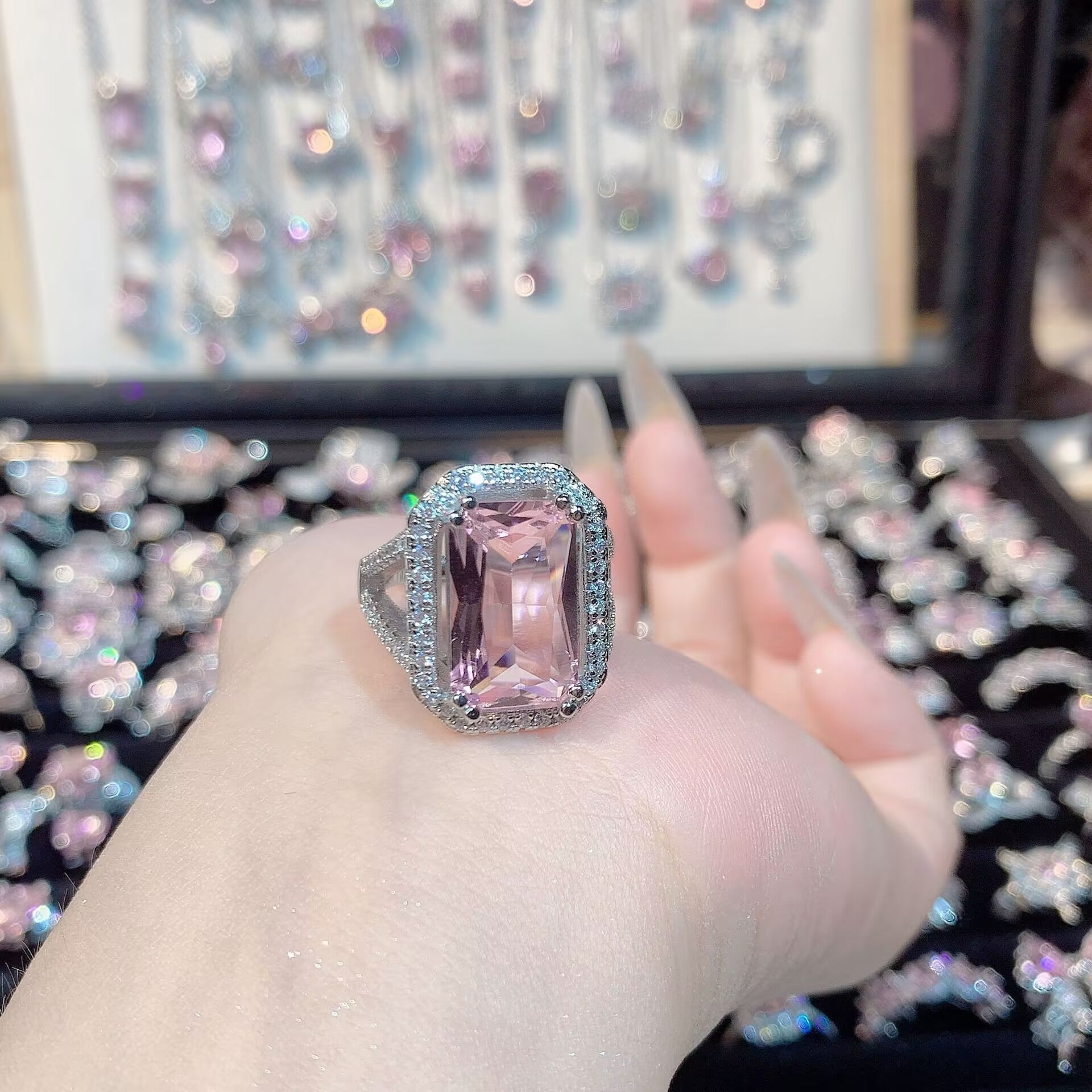 FENG SHUI - 32 Explosive high carbon diamond high quality ultra flash cherry blossom powder zirconium female ring collection advanced design sense ring