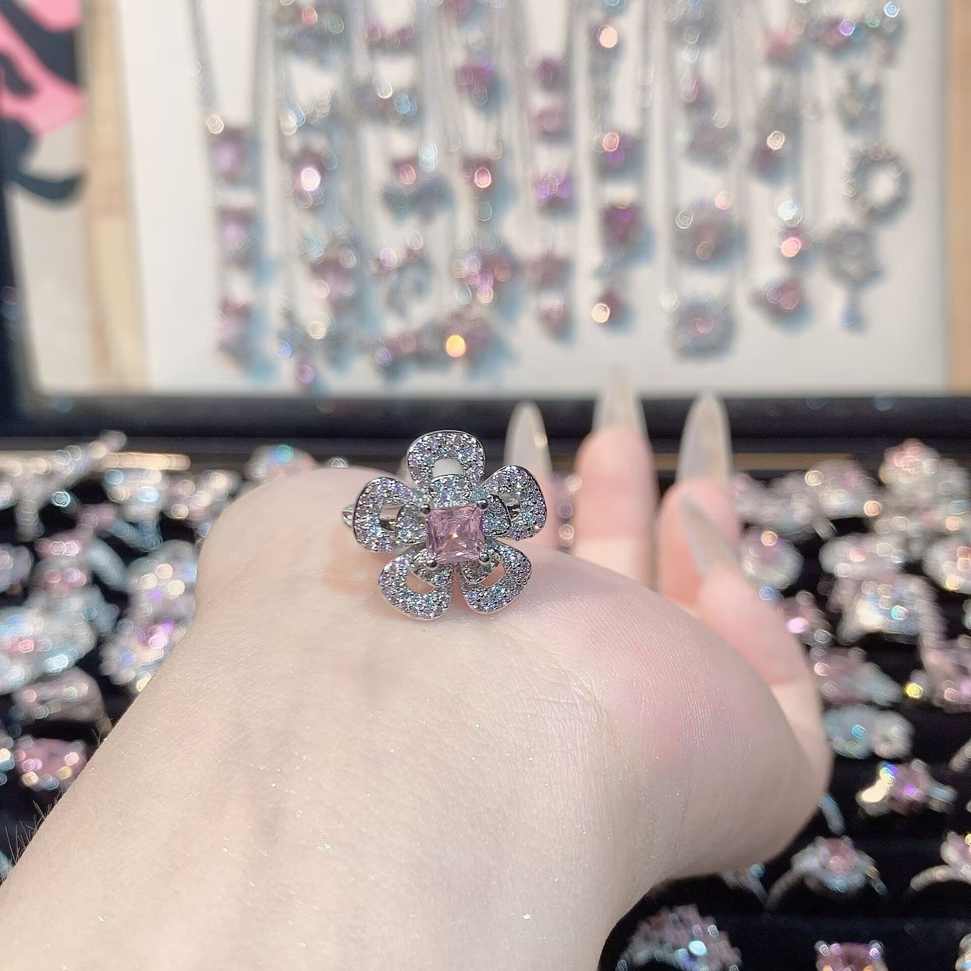 FENG SHUI - 32 Explosive high carbon diamond high quality ultra flash cherry blossom powder zirconium female ring collection advanced design sense ring