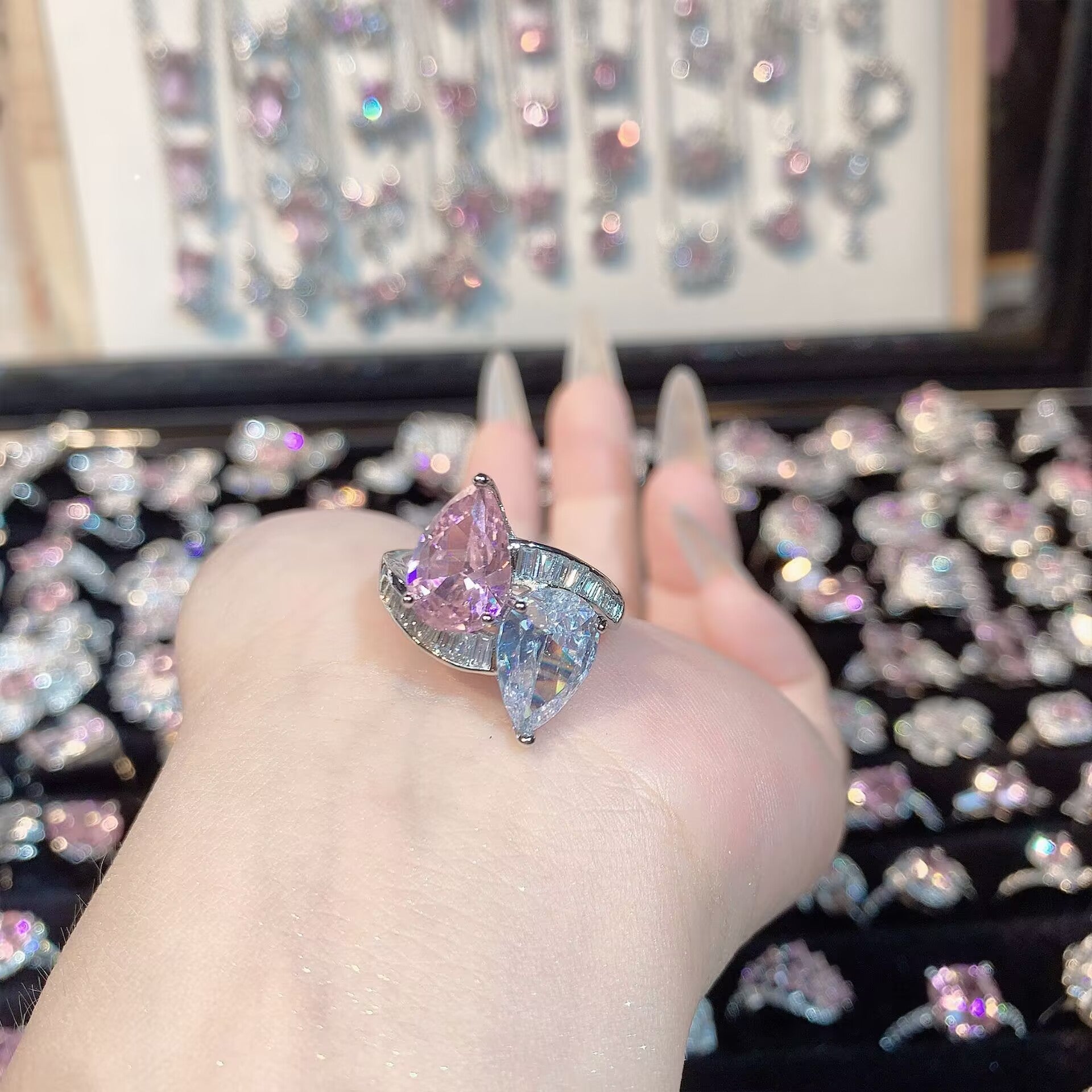 FENG SHUI - 32 Explosive high carbon diamond high quality ultra flash cherry blossom powder zirconium female ring collection advanced design sense ring