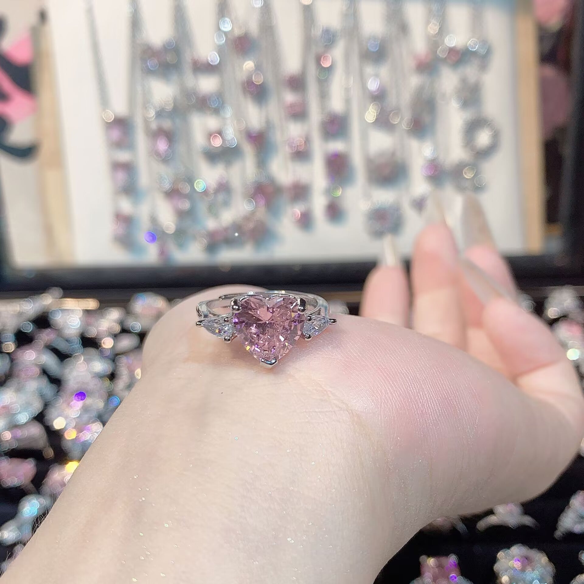 FENG SHUI - 32 Explosive high carbon diamond high quality ultra flash cherry blossom powder zirconium female ring collection advanced design sense ring