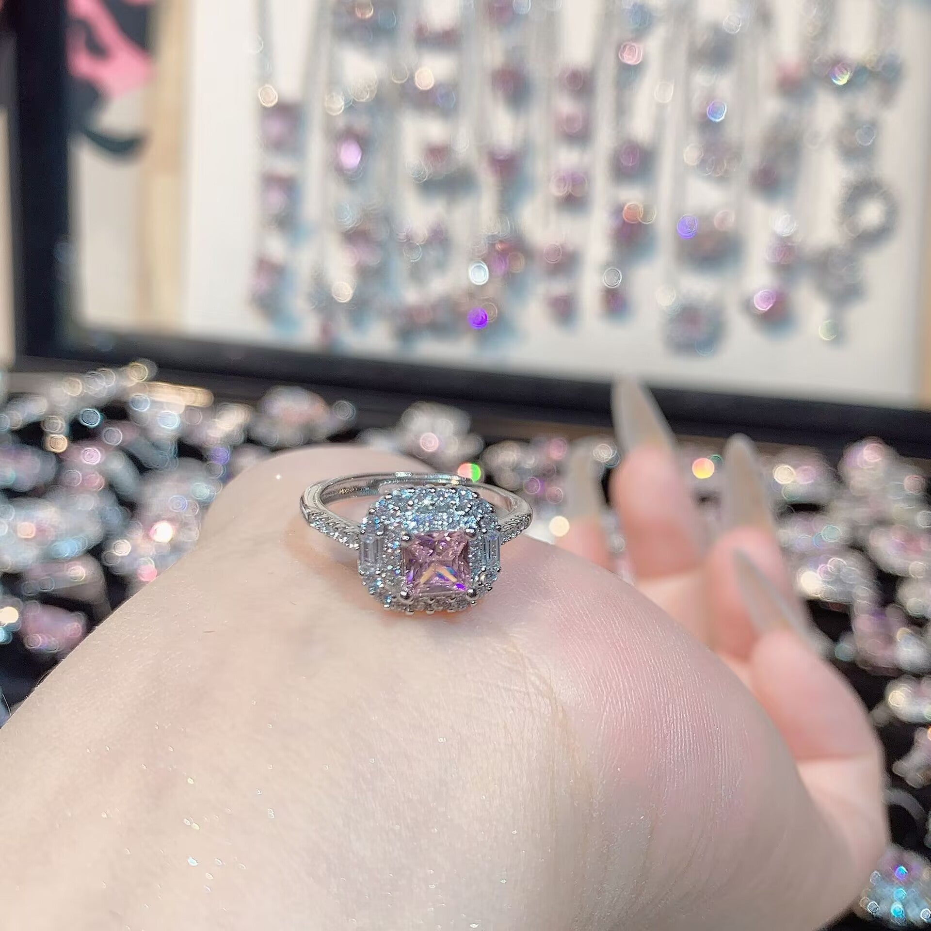 FENG SHUI - 32 Explosive high carbon diamond high quality ultra flash cherry blossom powder zirconium female ring collection advanced design sense ring