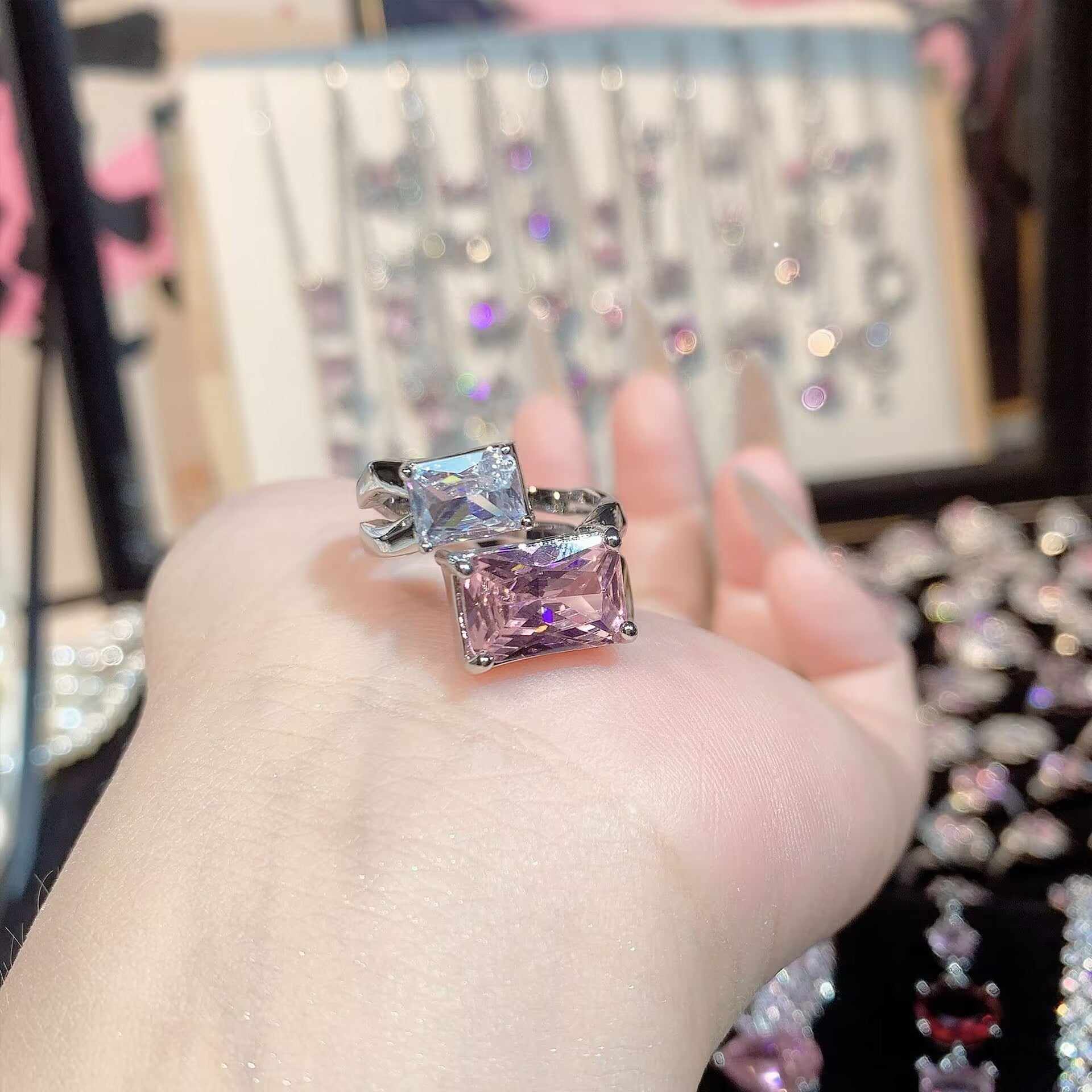 FENG SHUI - 32 Explosive high carbon diamond high quality ultra flash cherry blossom powder zirconium female ring collection advanced design sense ring