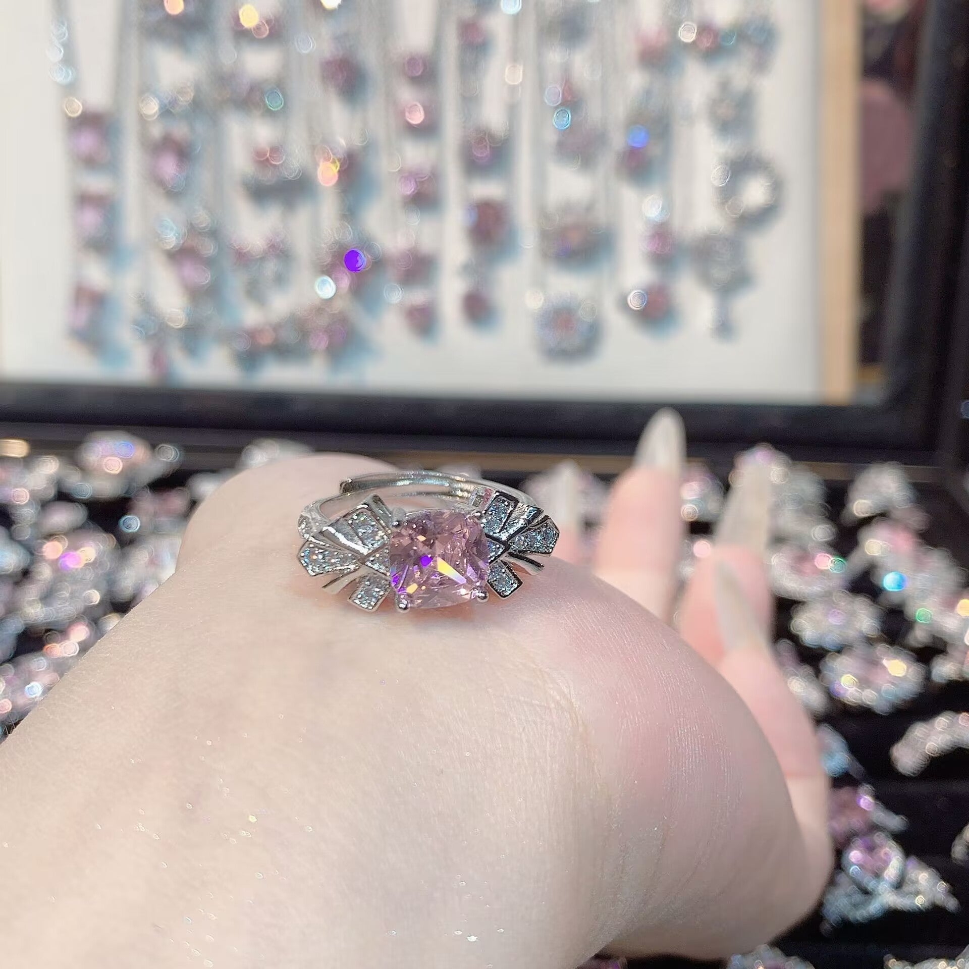 FENG SHUI - 32 Explosive high carbon diamond high quality ultra flash cherry blossom powder zirconium female ring collection advanced design sense ring