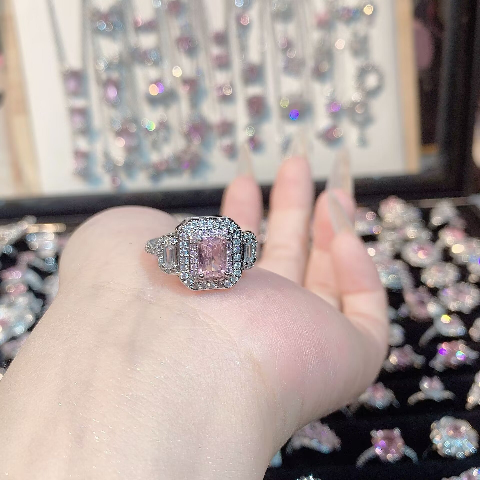 FENG SHUI - 32 Explosive high carbon diamond high quality ultra flash cherry blossom powder zirconium female ring collection advanced design sense ring