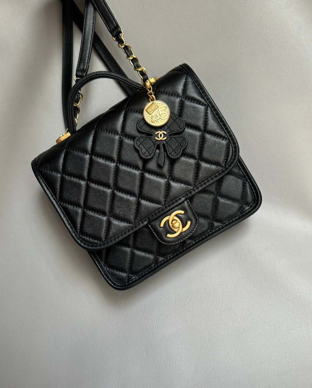 CHANEL-25B Affinity Duma Backpack golden/sliver